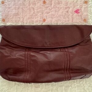 Vintage Burgundy Letisse clutch